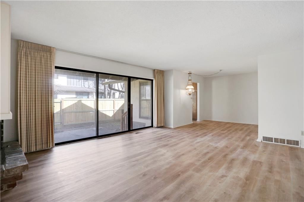10219 Conser Street — photo 4
