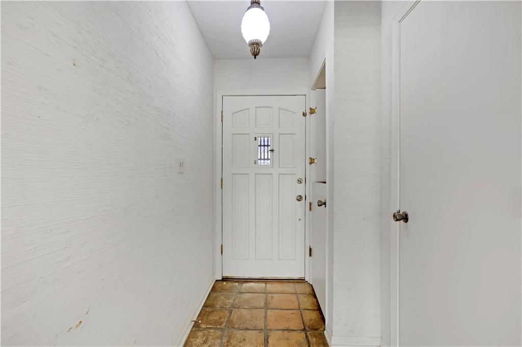 10219 Conser Street — photo 14