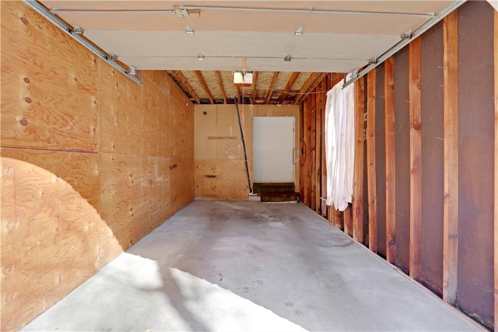 10219 Conser Street — photo 19