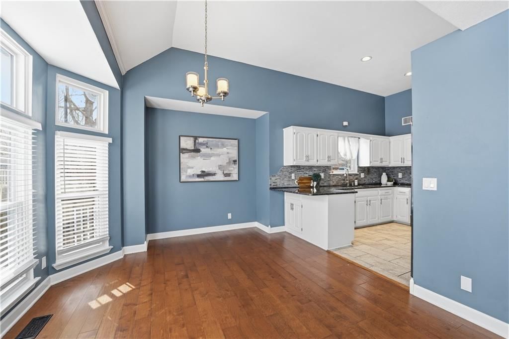 1266 N Prince Edward Street — photo 7