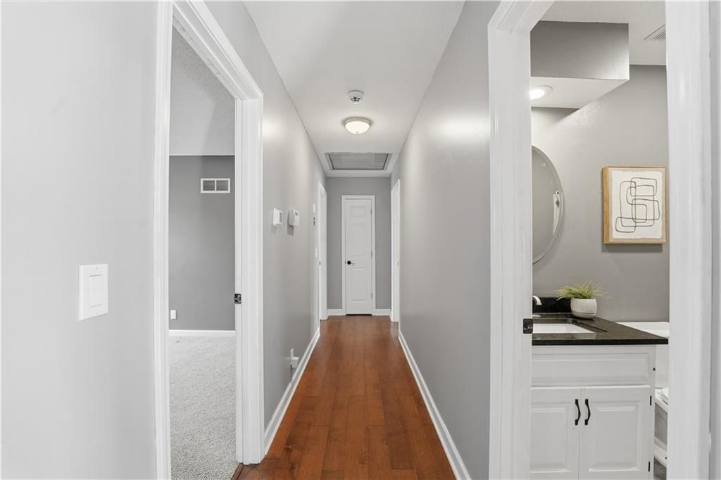 1266 N Prince Edward Street — photo 13