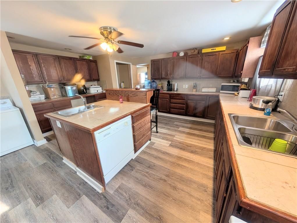 410 S Chestnut Street — photo 10