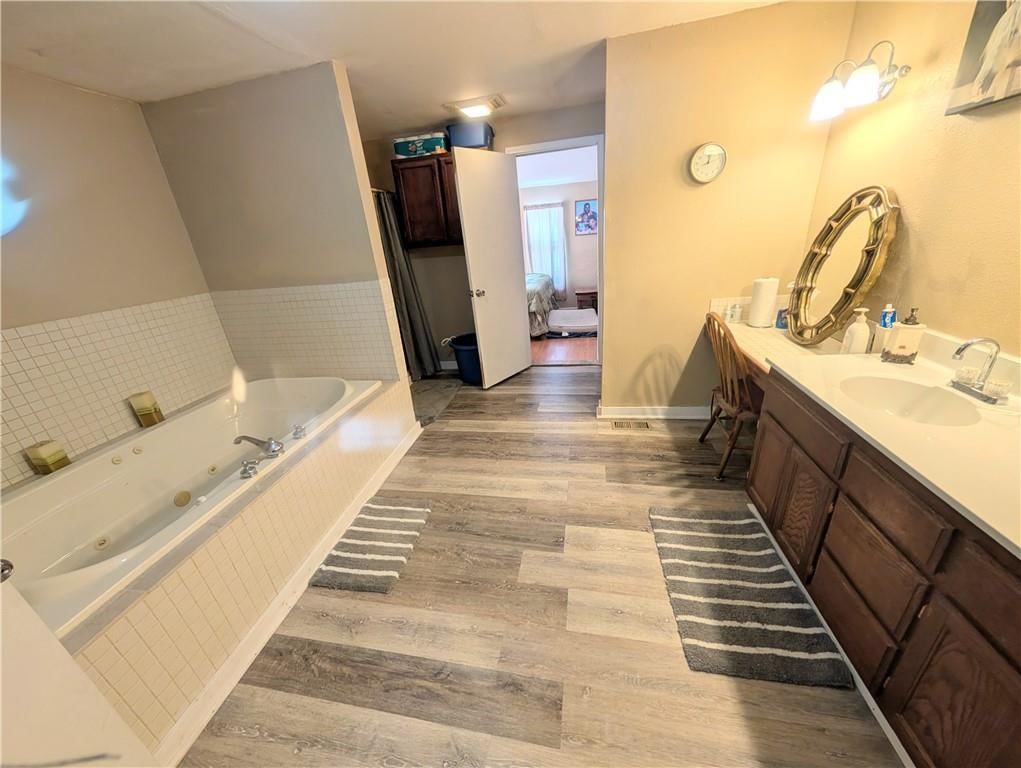 410 S Chestnut Street — photo 19