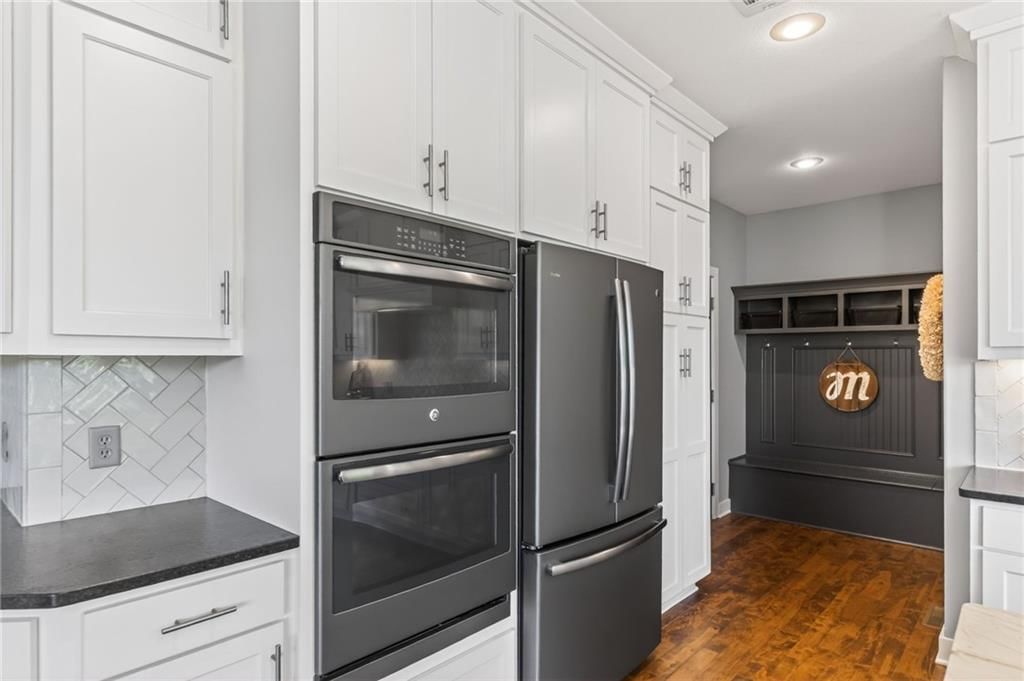 8218 NE 90th Street — photo 18
