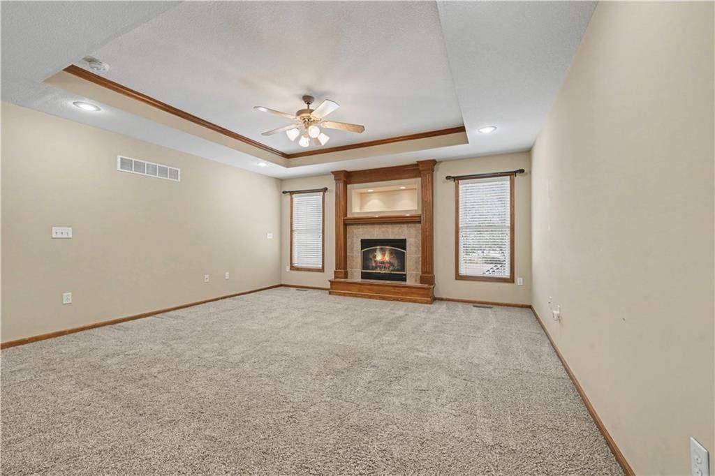 15402 S Hillside Street — photo 6