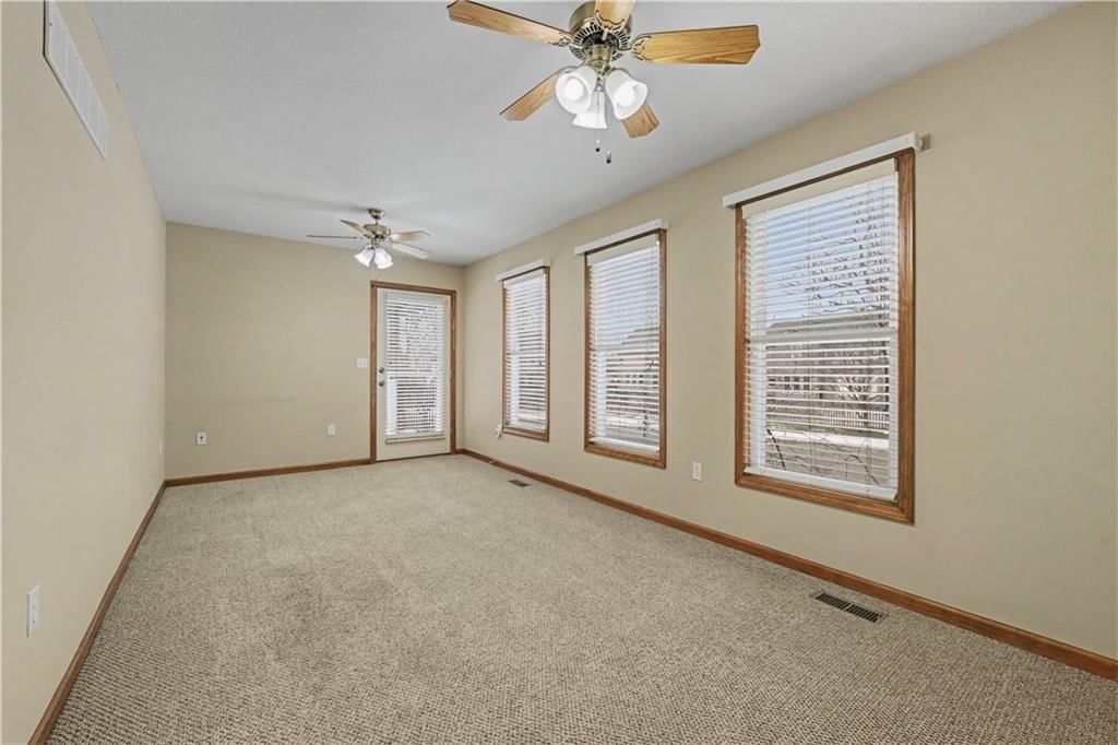15402 S Hillside Street — photo 17