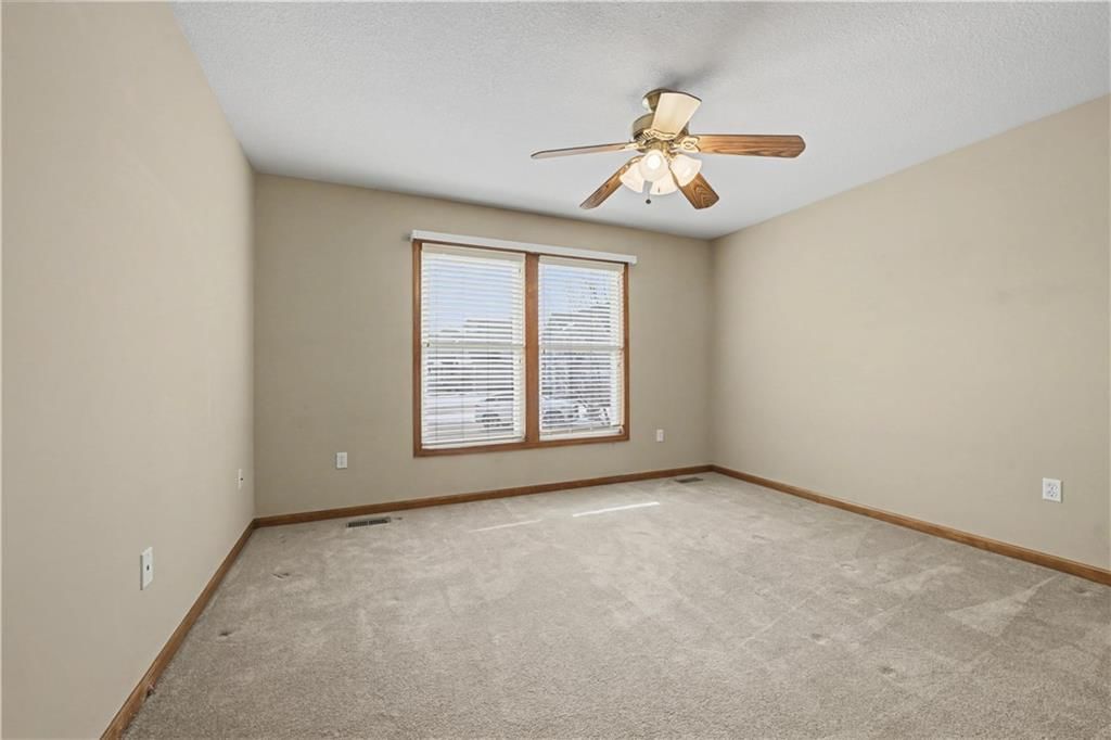 15402 S Hillside Street — photo 19