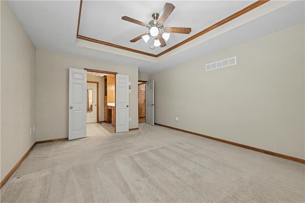 15402 S Hillside Street — photo 23