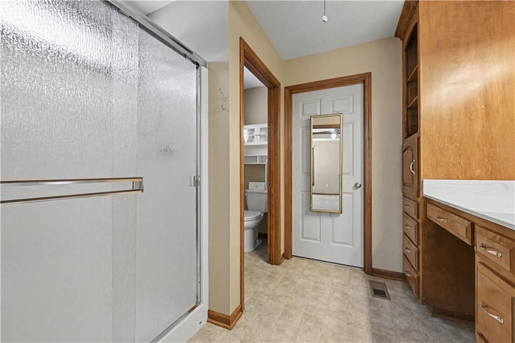 15402 S Hillside Street — photo 25