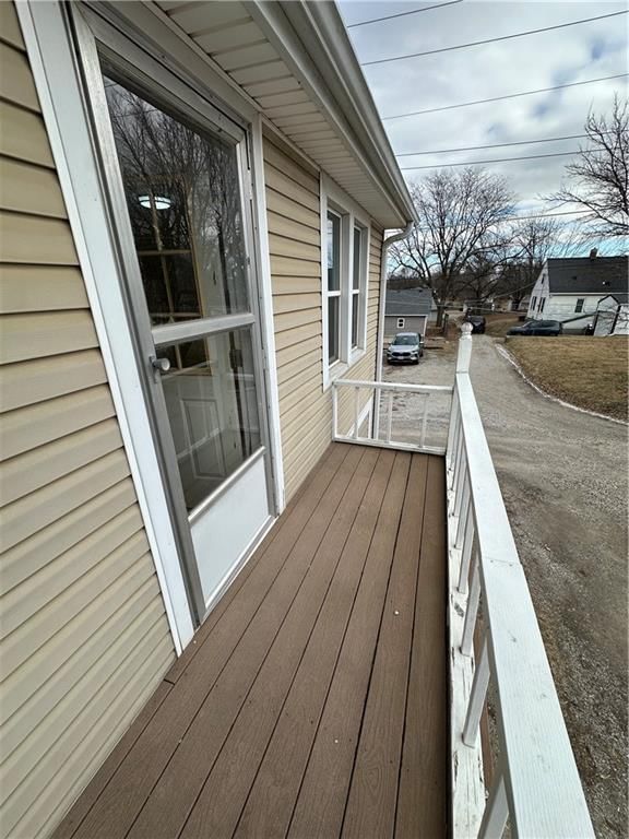 215 W 8th Street — photo 31