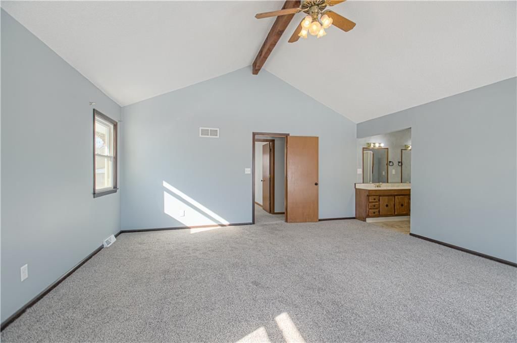 3925 S Bedford Avenue — photo 12