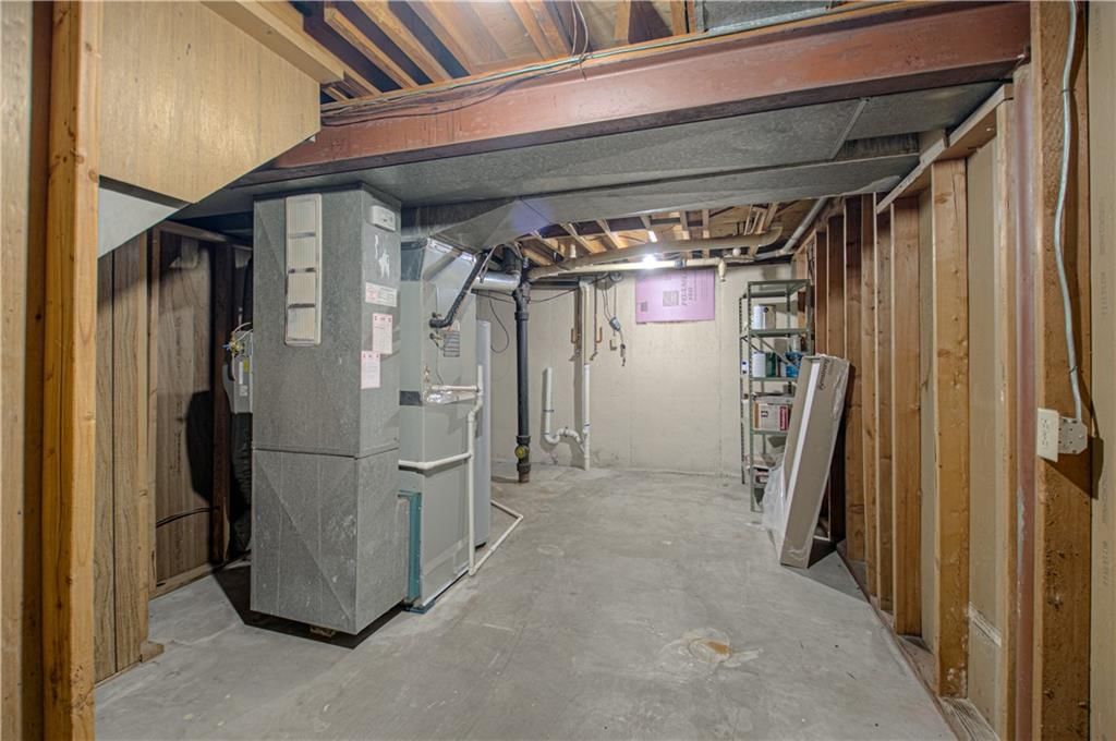 3925 S Bedford Avenue — photo 24