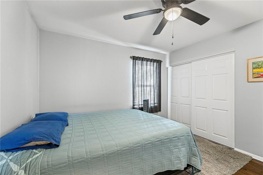 402 Park Avenue — photo 11