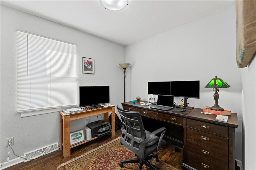 402 Park Avenue — photo 13