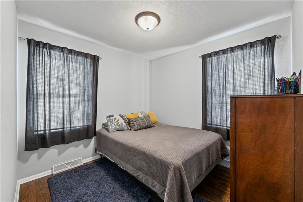 402 Park Avenue — photo 15