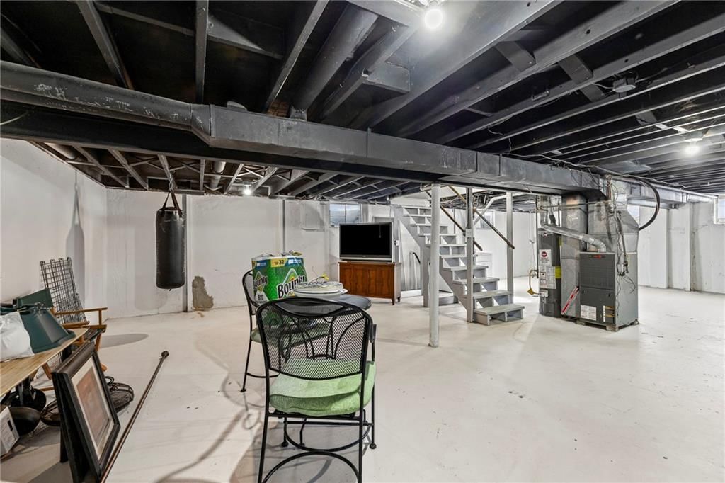 402 Park Avenue — photo 17