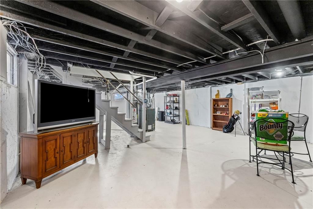 402 Park Avenue — photo 18
