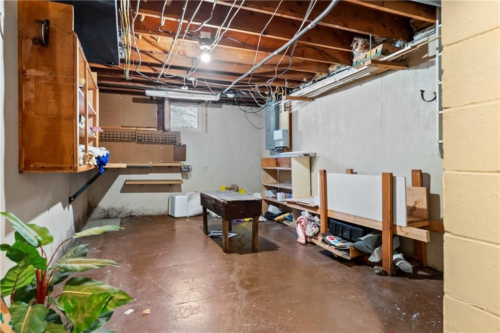 1408 E 108th Terrace — photo 37