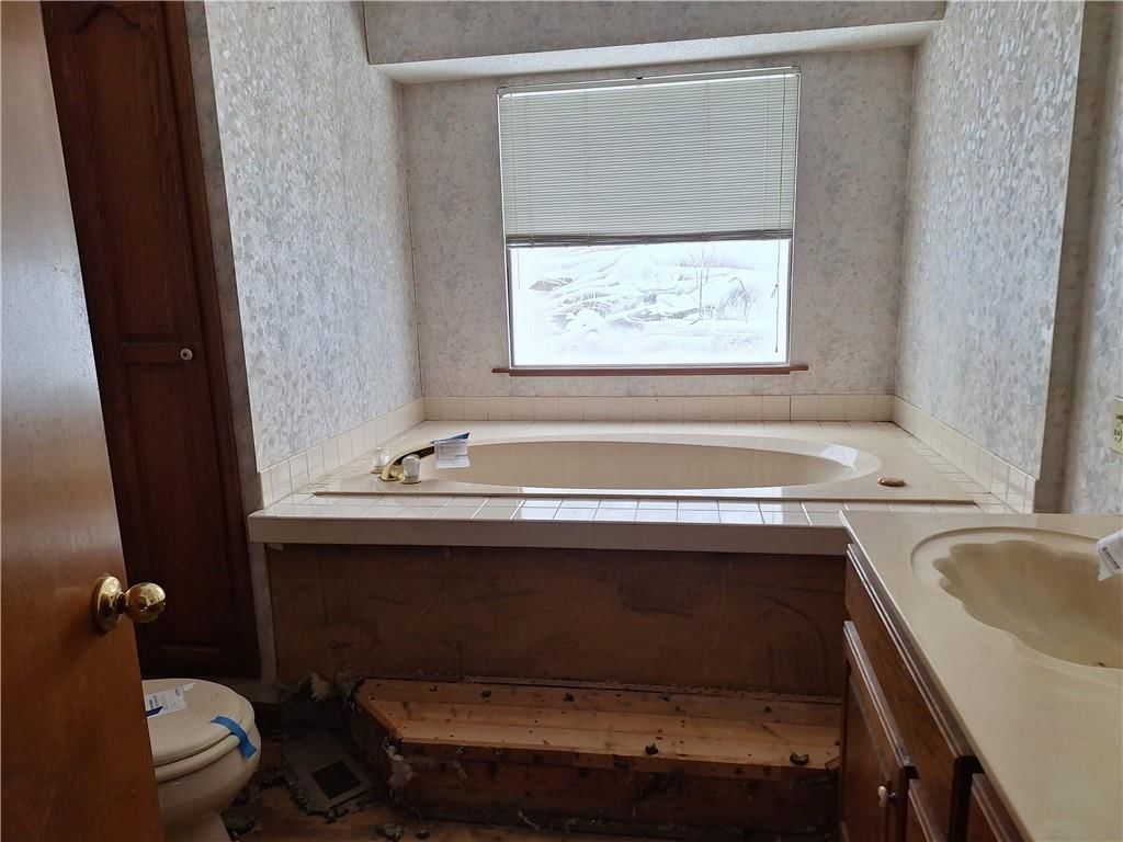 202 Broad Street — photo 10