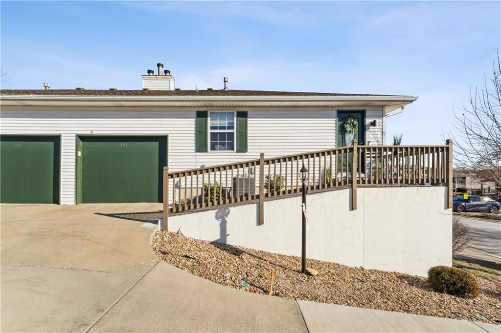220 E Hansen Court, Independence, MO