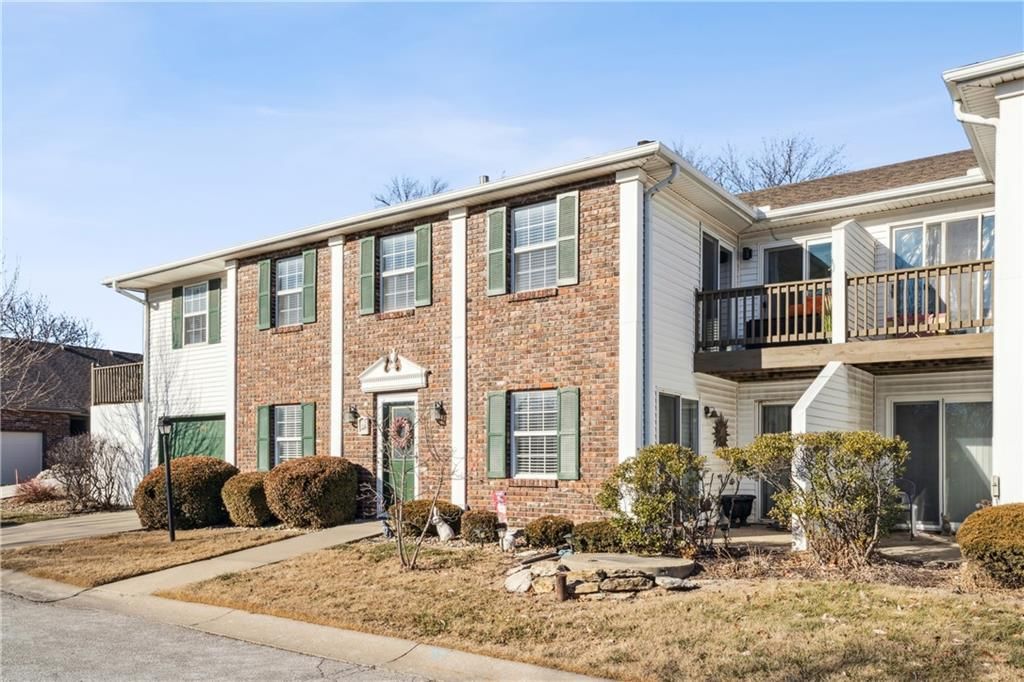 220 E Hansen Court — photo 4