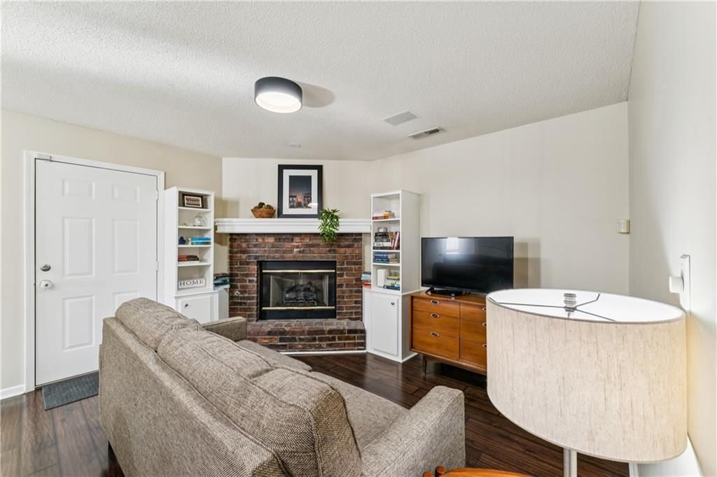 220 E Hansen Court — photo 19