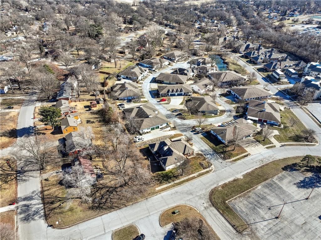 220 E Hansen Court — photo 33