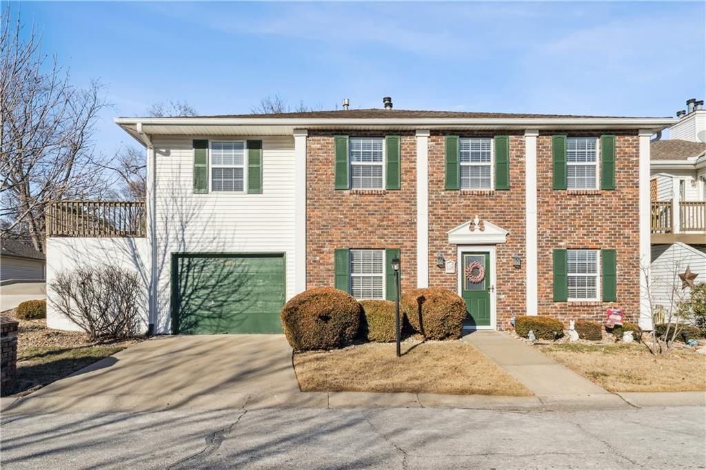 220 E Hansen Court — photo 44