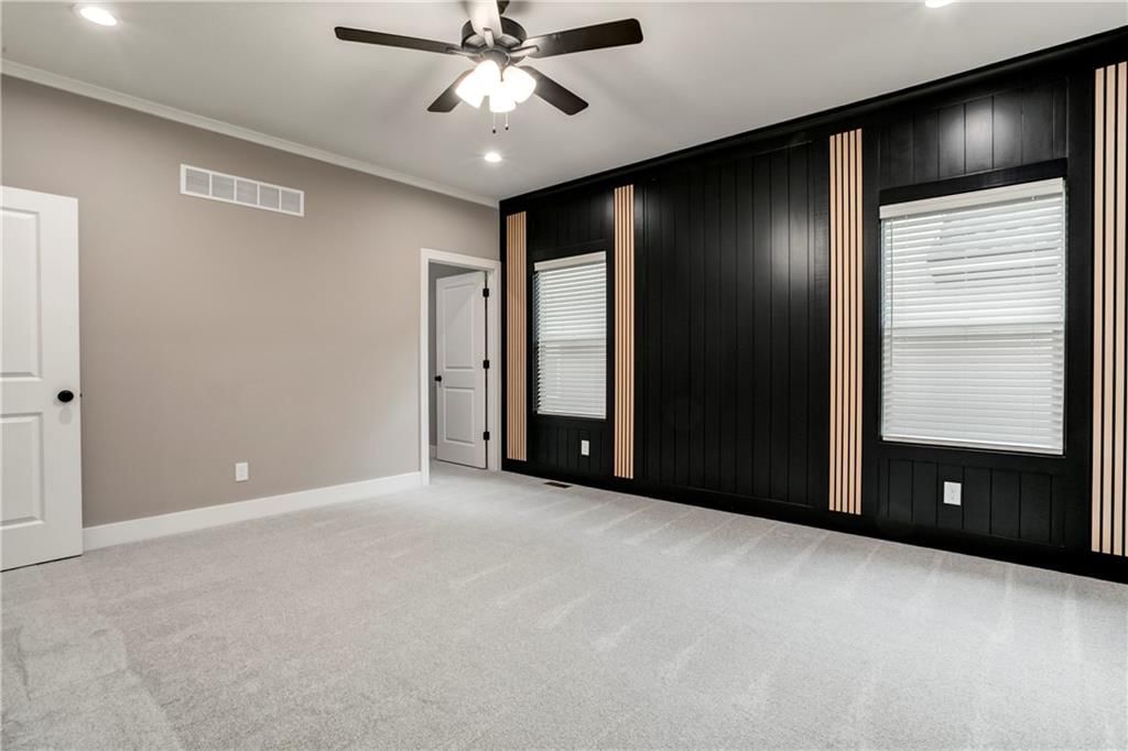 16849 W 164th Terrace — photo 9