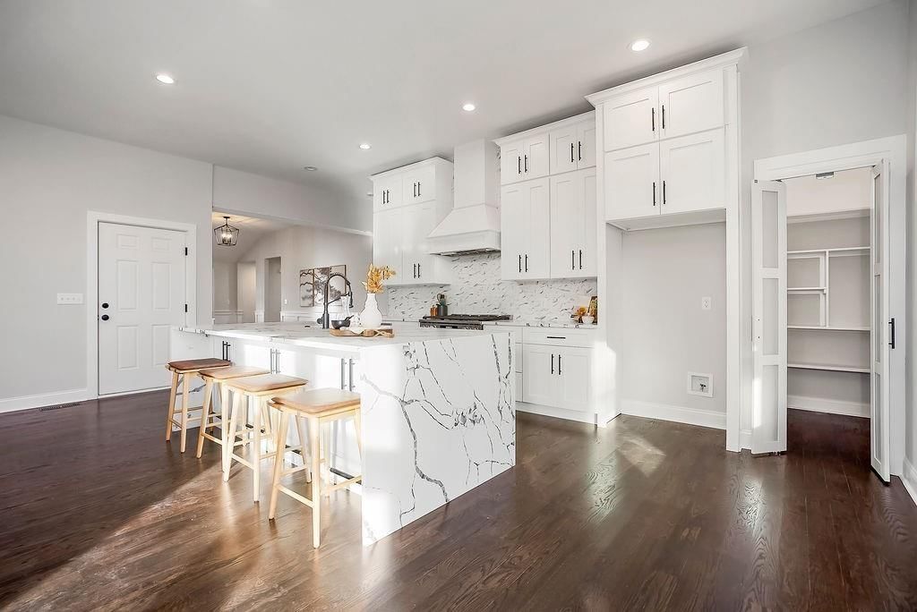 2803 W 73rd Terrace — photo 6