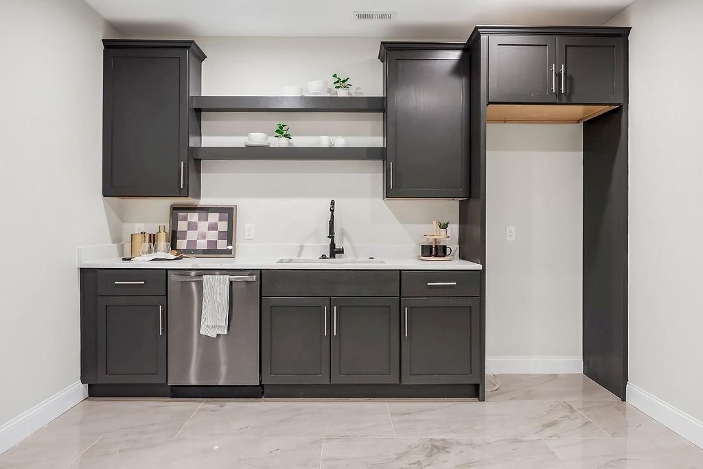 2803 W 73rd Terrace — photo 32