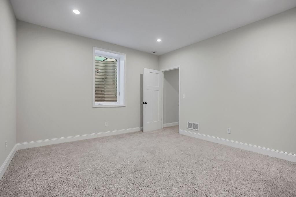 2803 W 73rd Terrace — photo 35