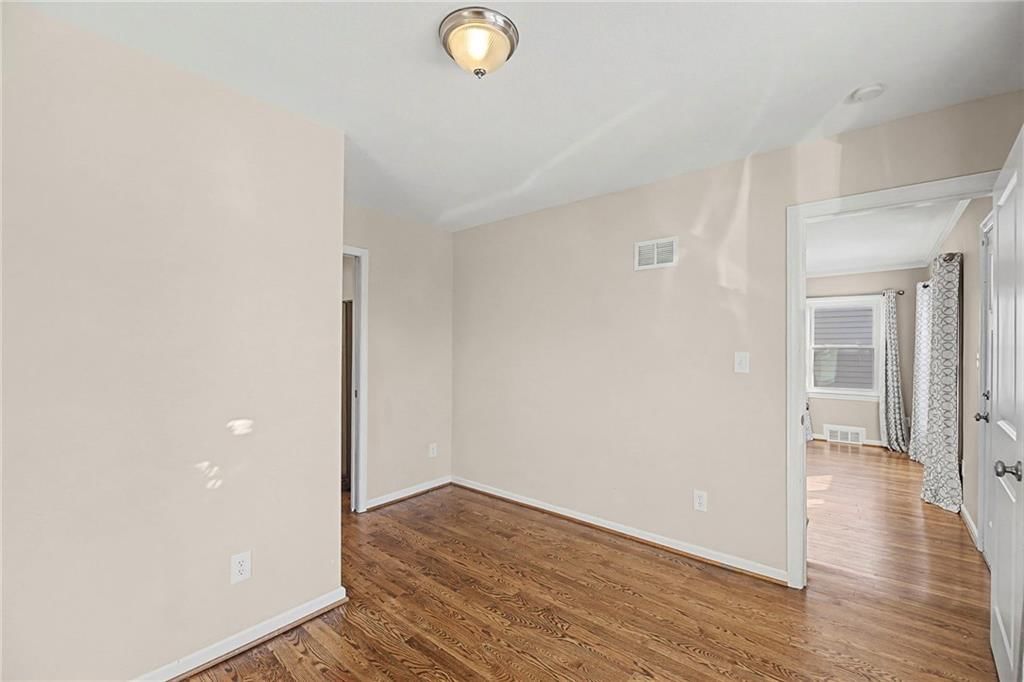 506 E 66th Terrace — photo 18