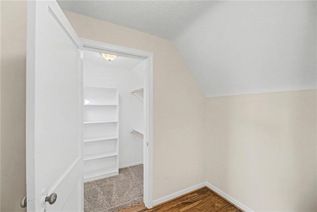 506 E 66th Terrace — photo 21