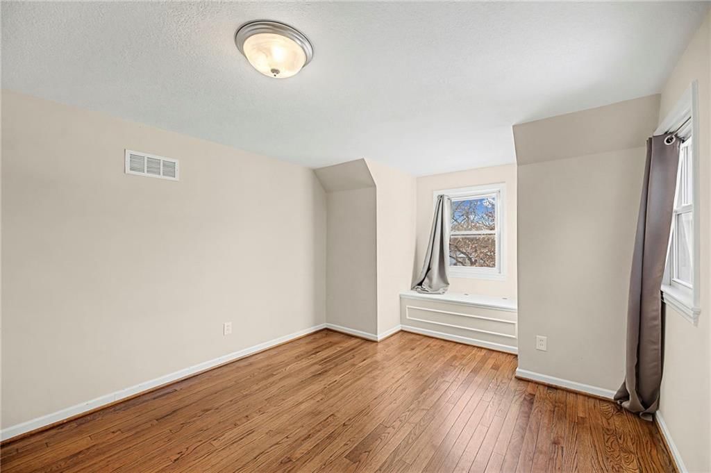 506 E 66th Terrace — photo 24