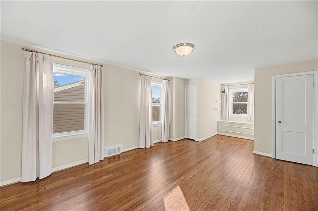 506 E 66th Terrace — photo 27