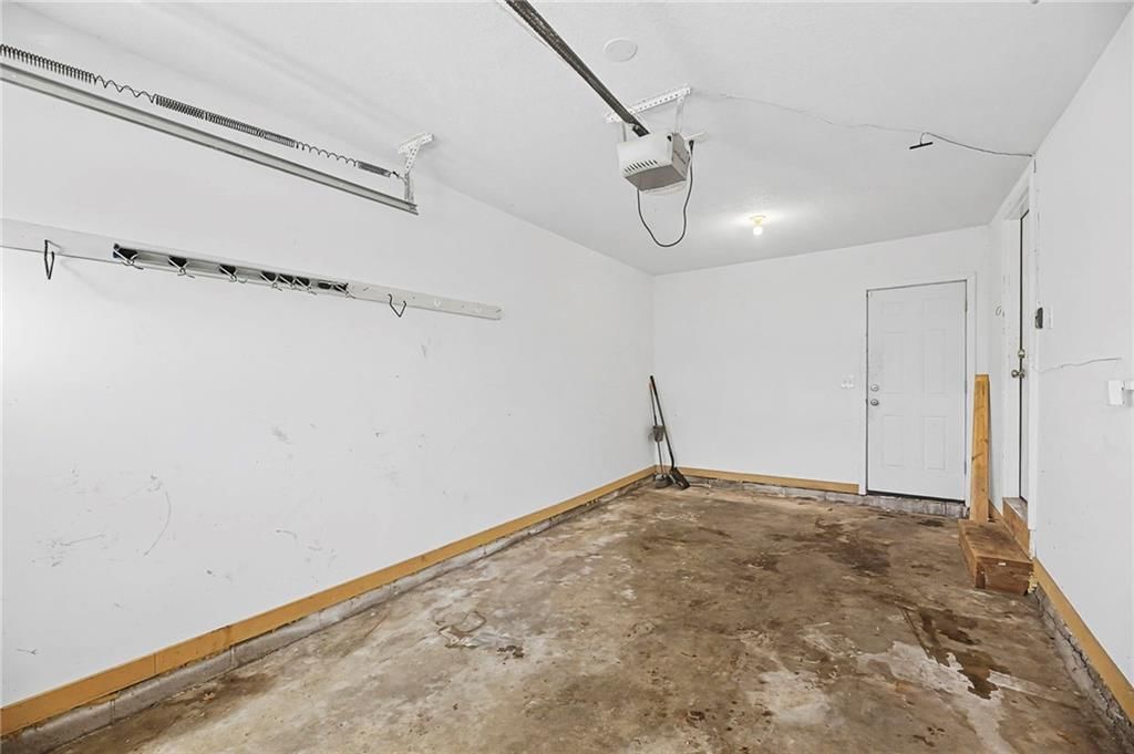 506 E 66th Terrace — photo 33