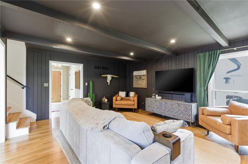 9516 Linden Street — photo 15