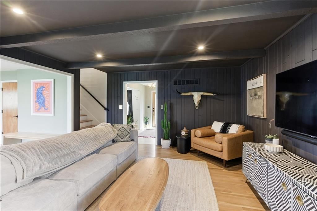 9516 Linden Street — photo 16
