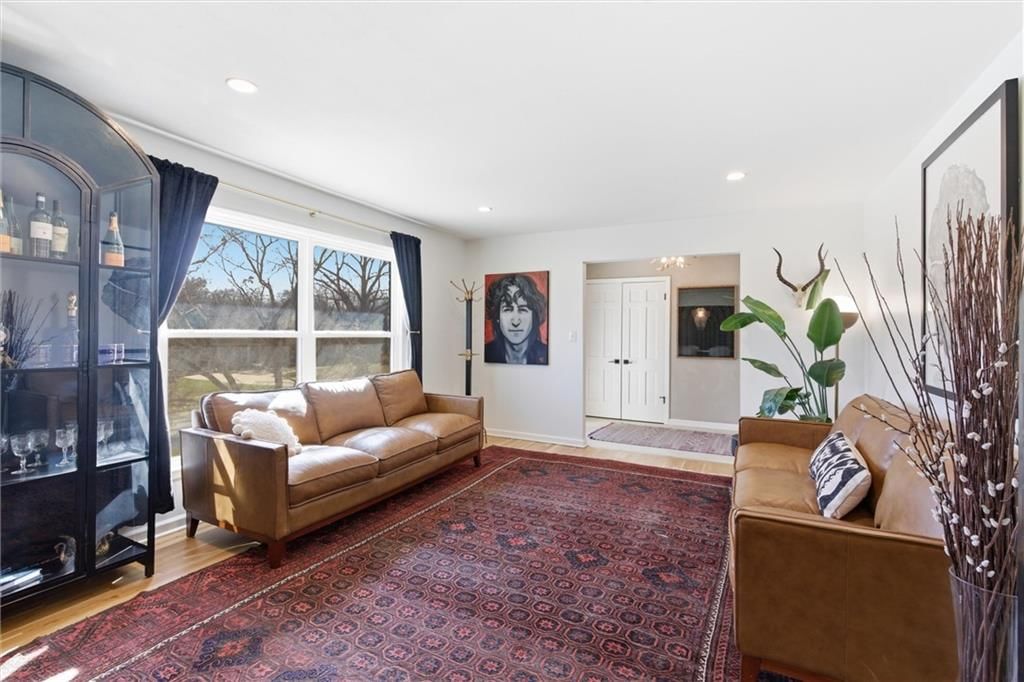 9516 Linden Street — photo 19