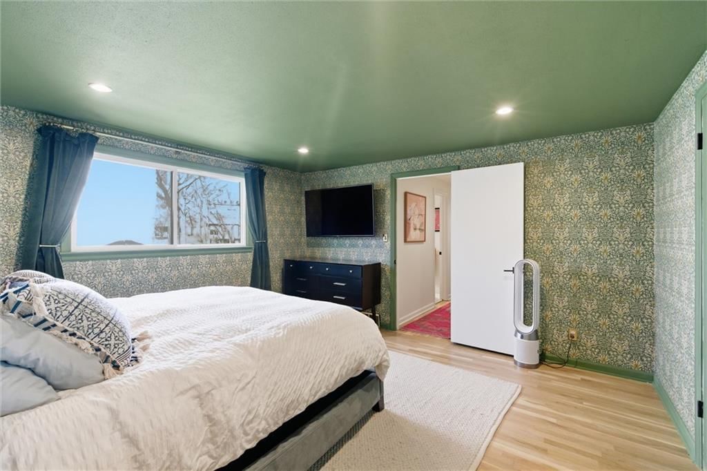 9516 Linden Street — photo 24