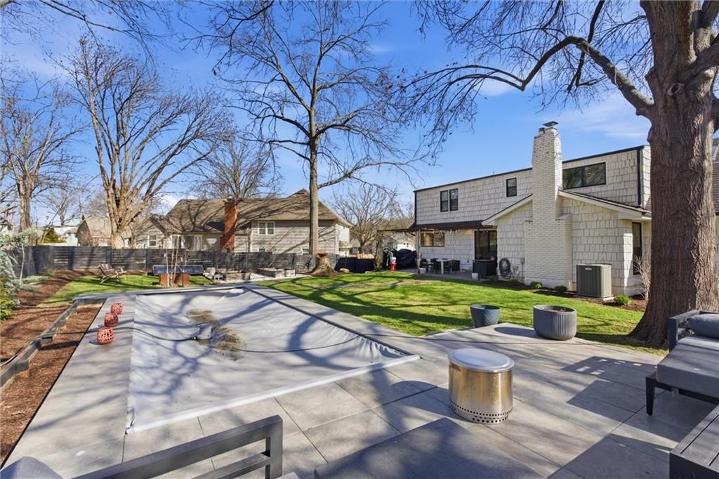 9516 Linden Street — photo 38