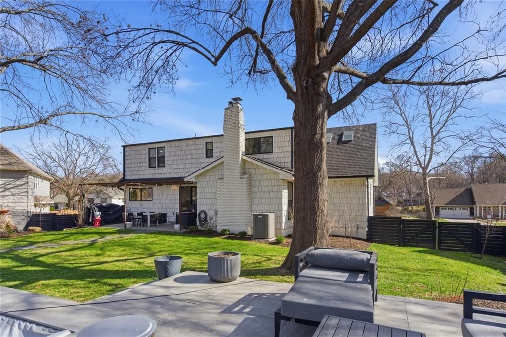 9516 Linden Street — photo 40
