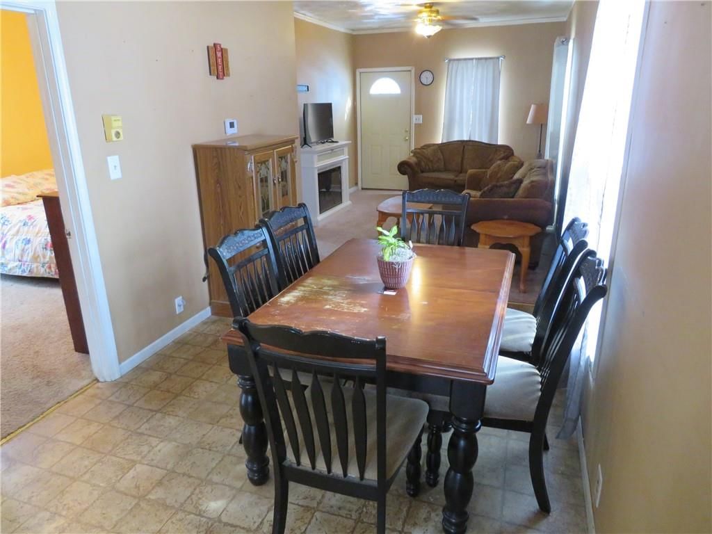 202 Delaware Street — photo 10