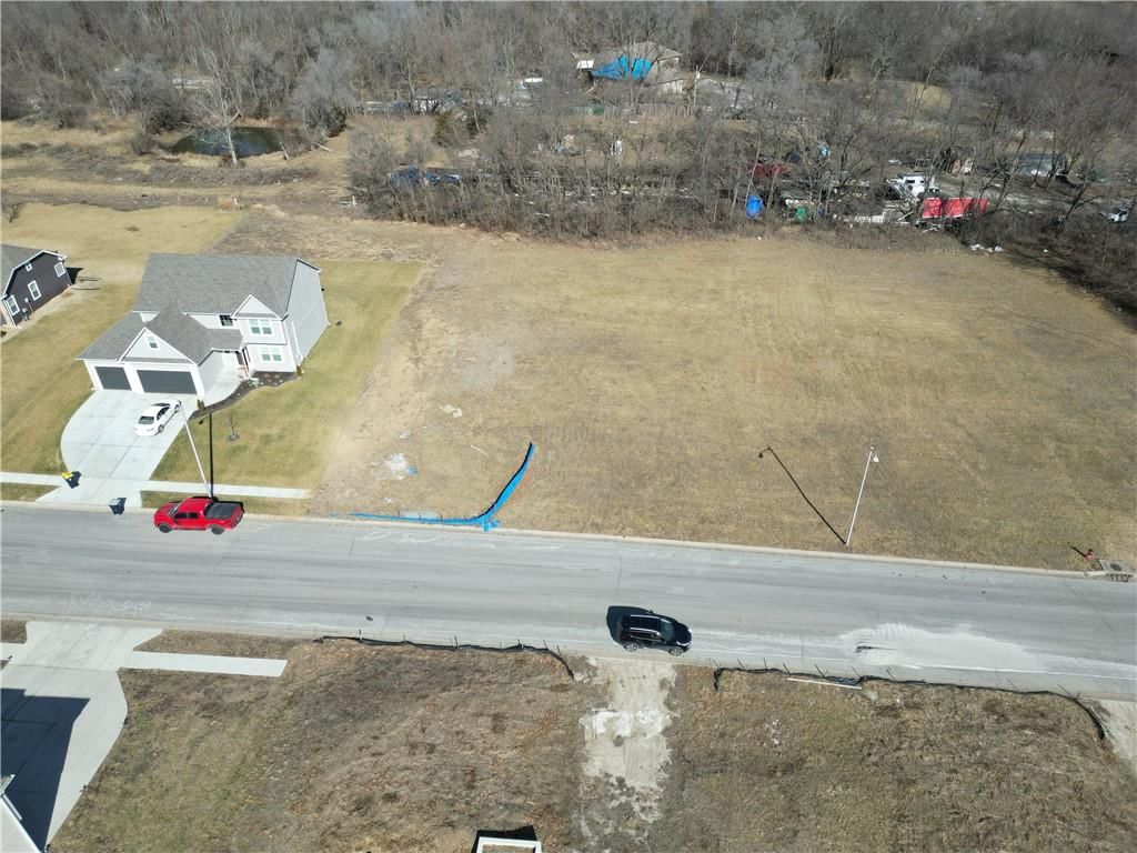 13908 E 54th Terrace — photo 2