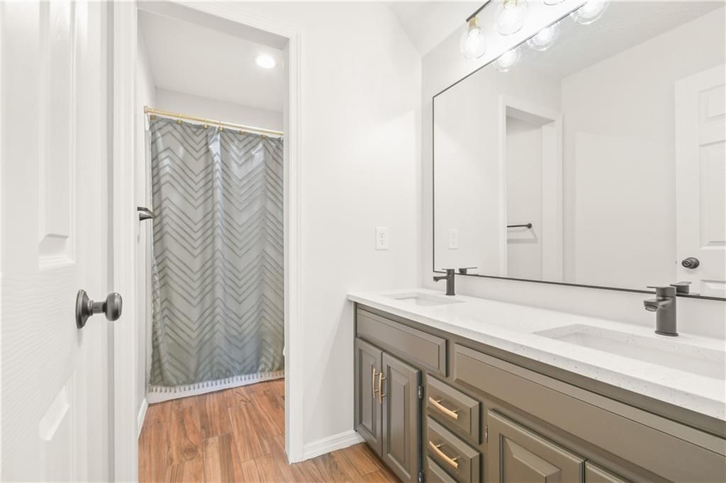 707 Tall Chief Street — photo 22