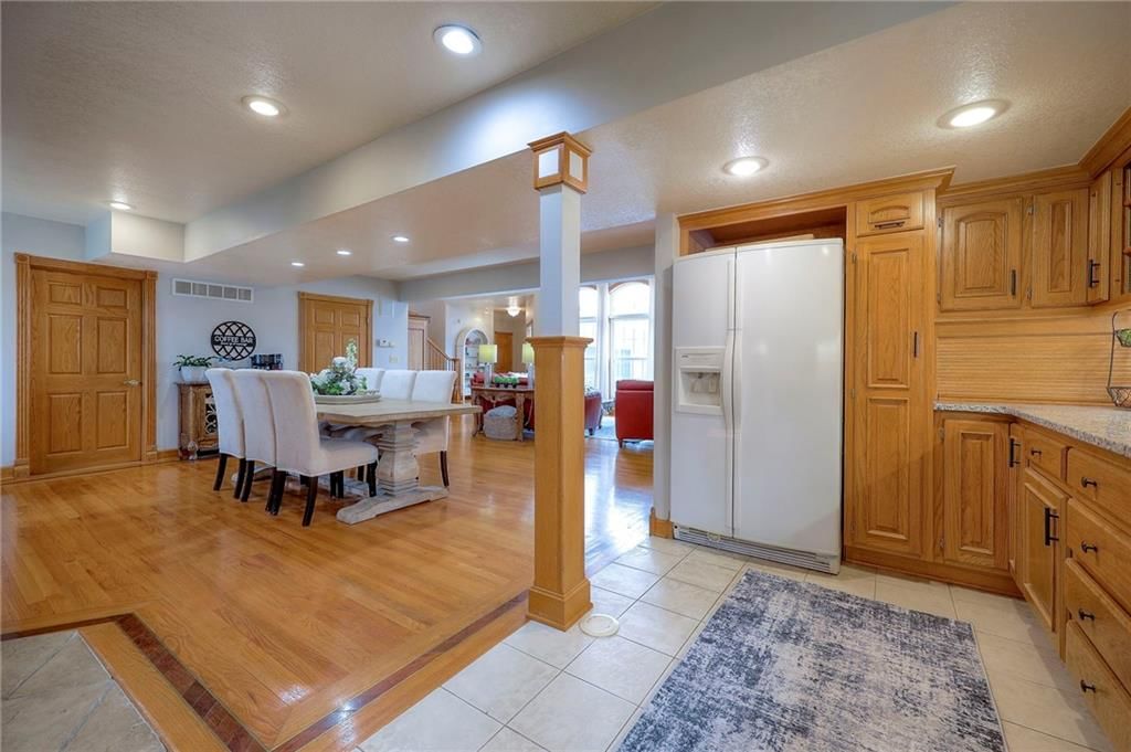 1308 S Broadway Street — photo 10