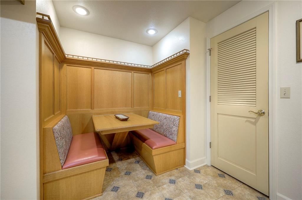 1308 S Broadway Street — photo 43