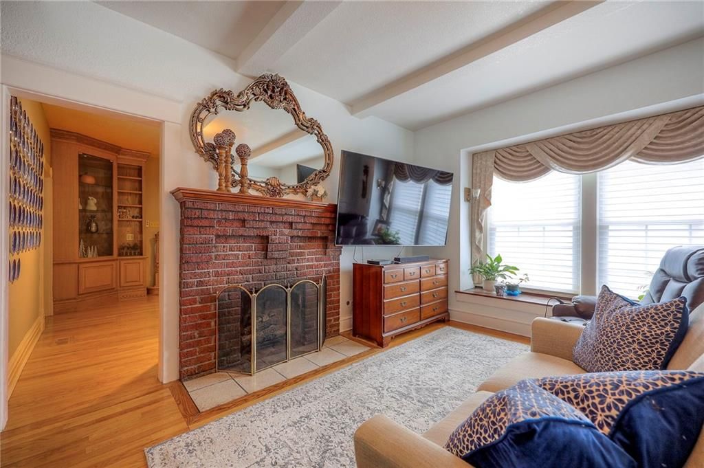 1308 S Broadway Street — photo 57