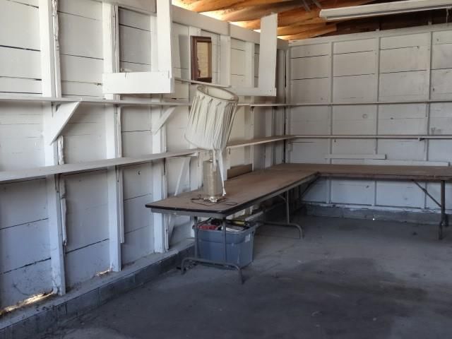 923 E Walnut Street — photo 8